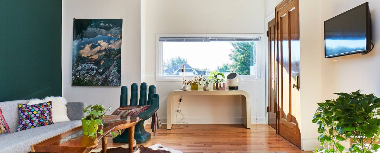 living room in a single family rental in Chicago